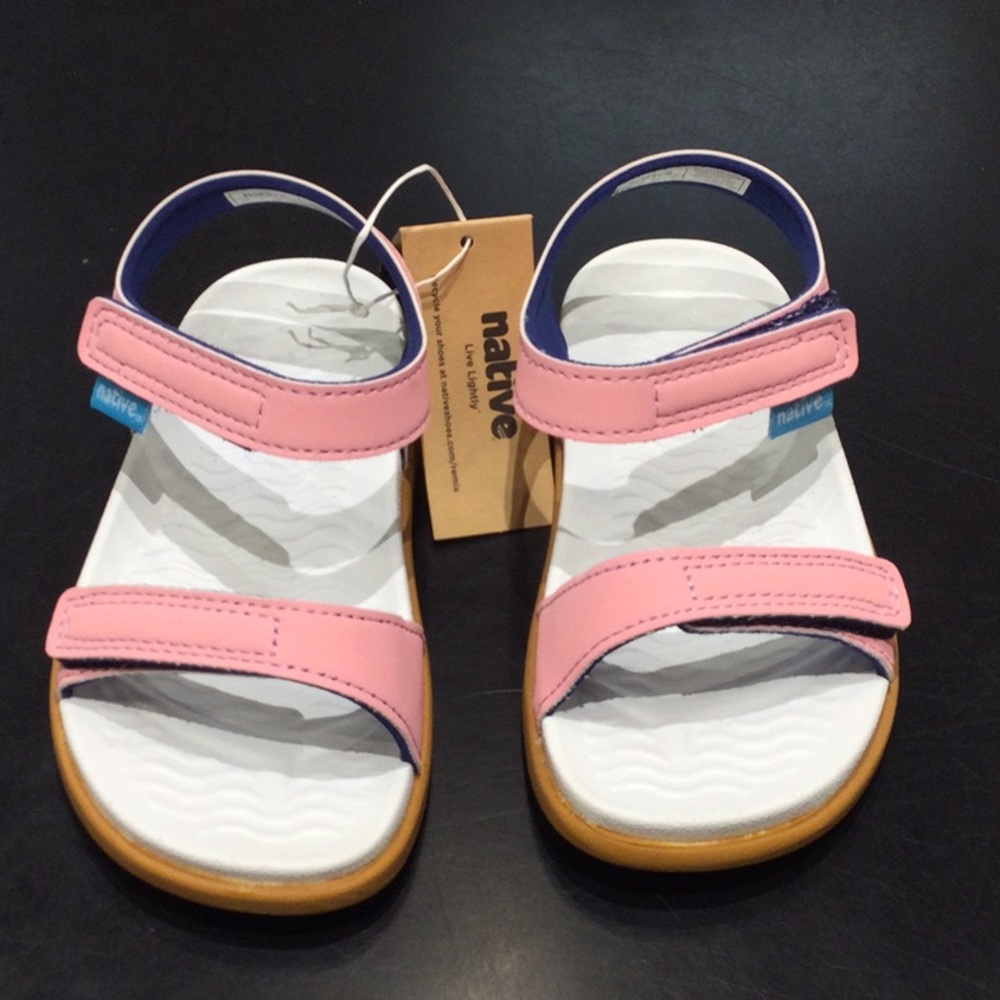 Native Charley princess pink NWT